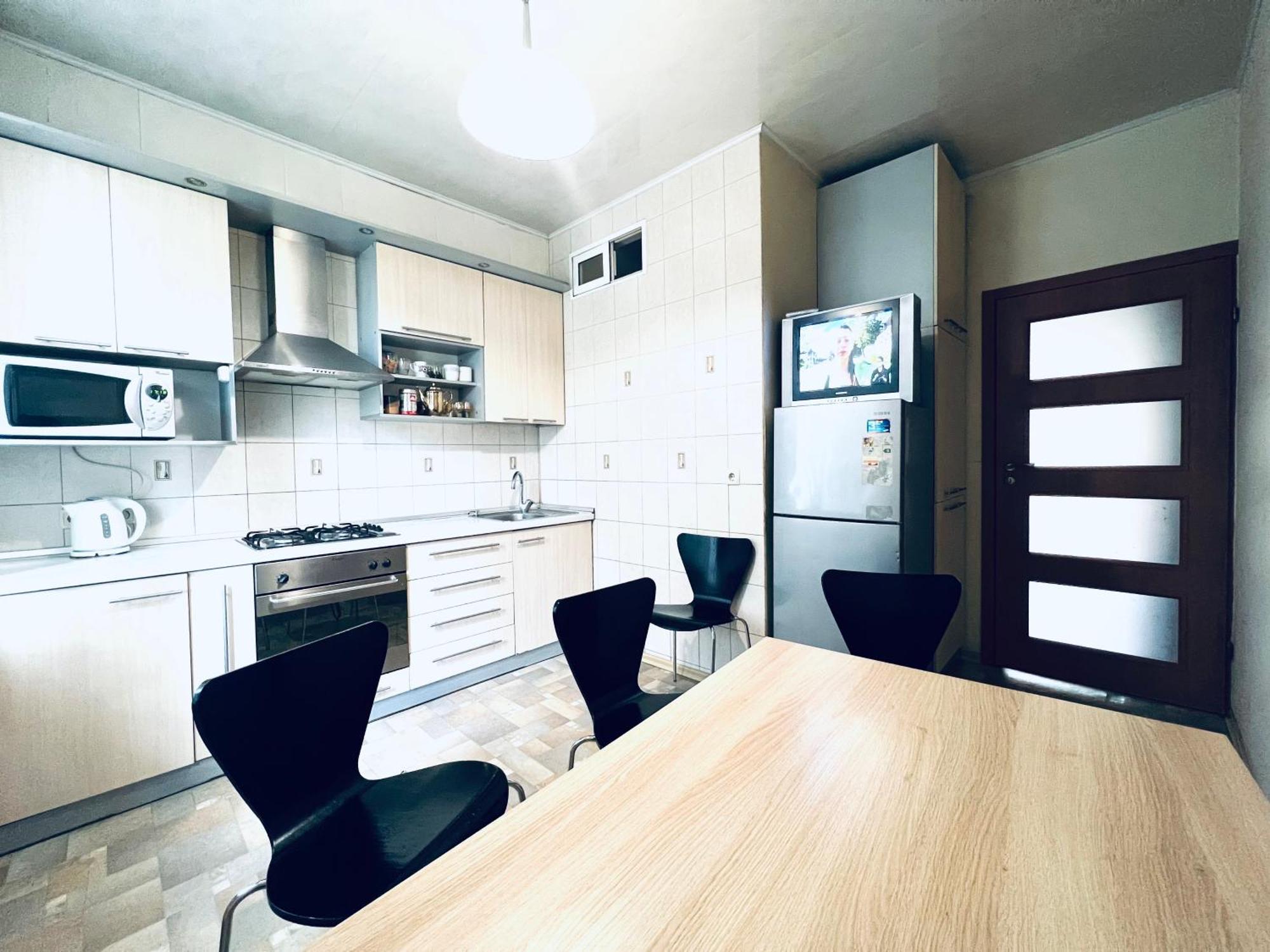 Apartment On Skorykovskyi Lane 4 Dnipro Esterno foto