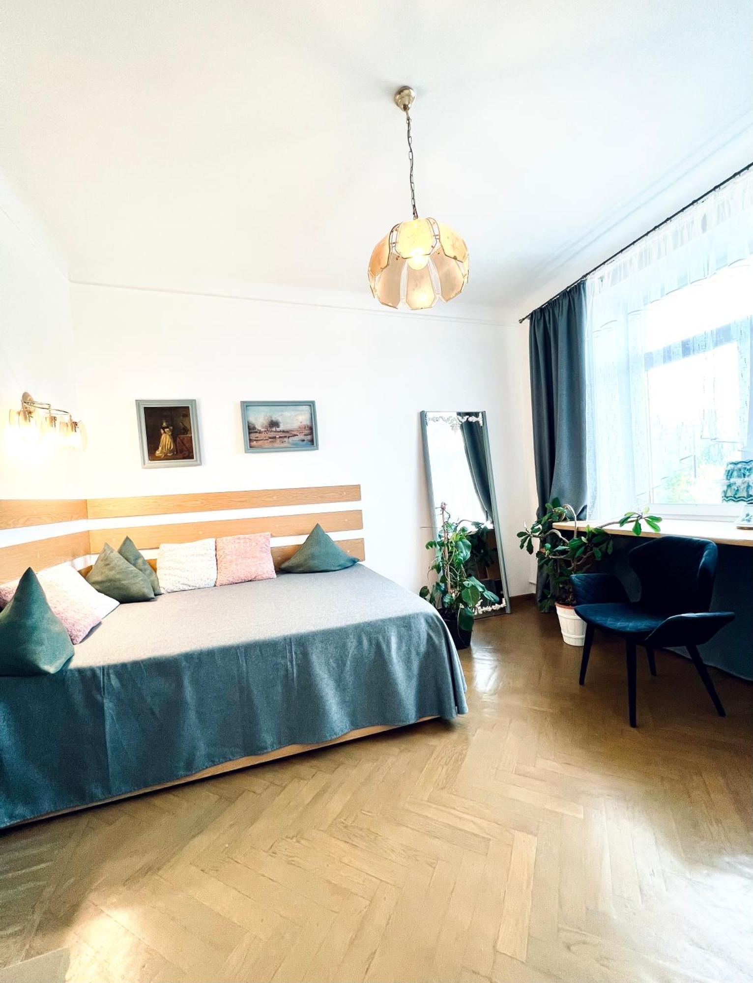 Apartment On Skorykovskyi Lane 4 Dnipro Esterno foto