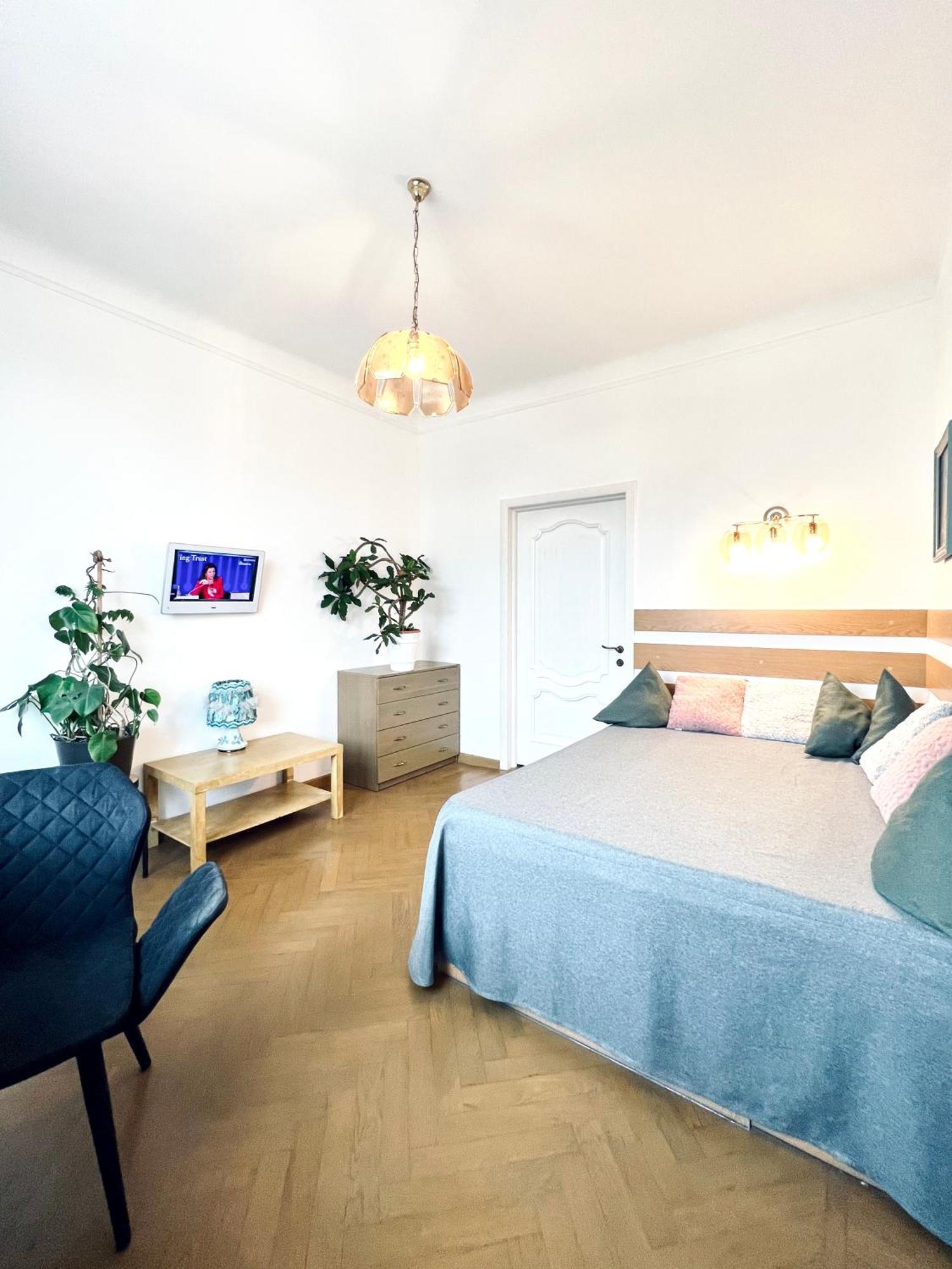 Apartment On Skorykovskyi Lane 4 Dnipro Esterno foto